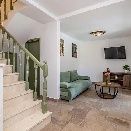 House San Leonardo With Private Pool